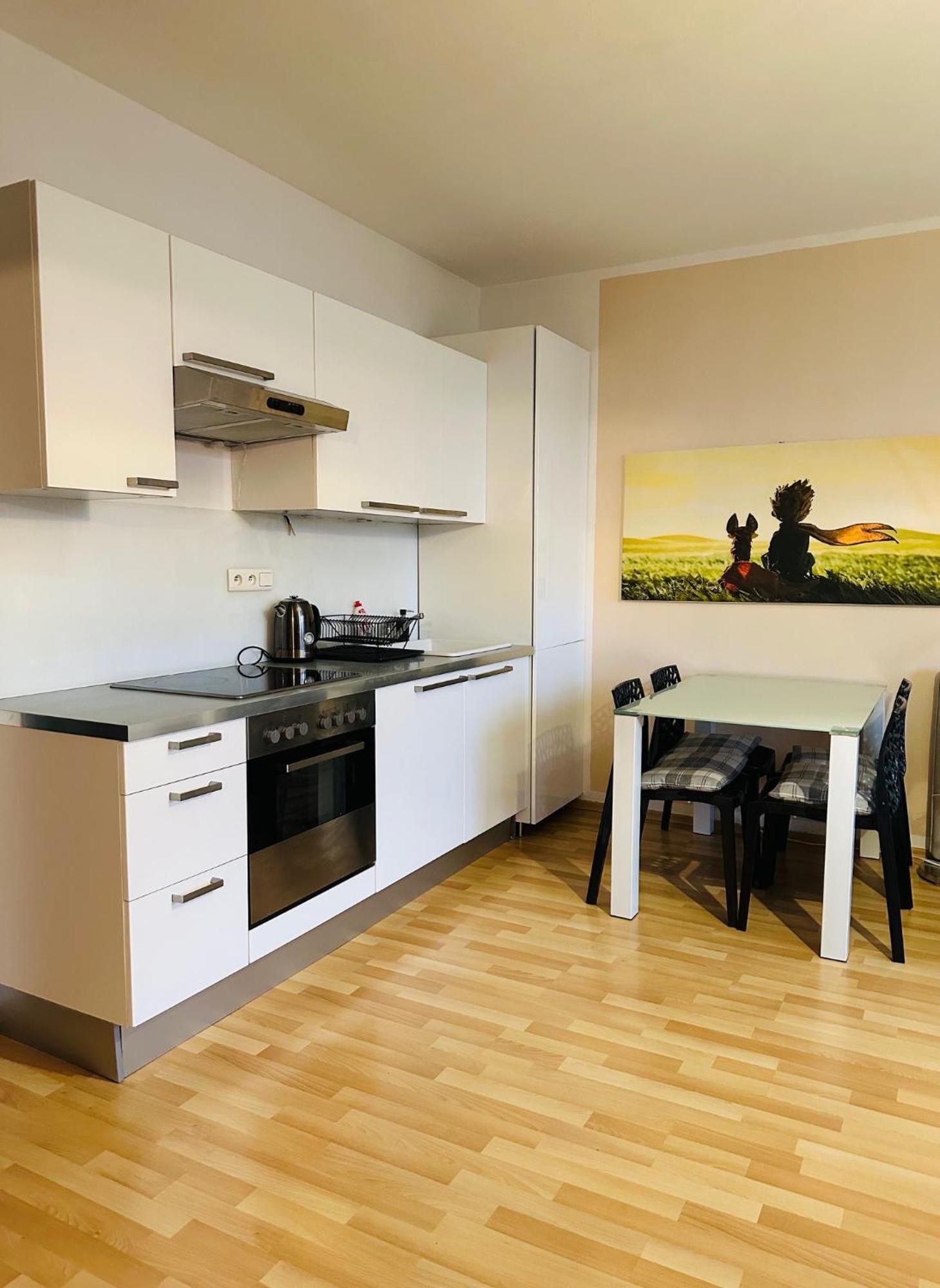 After Six Apartment Bratislava Eksteriør bilde